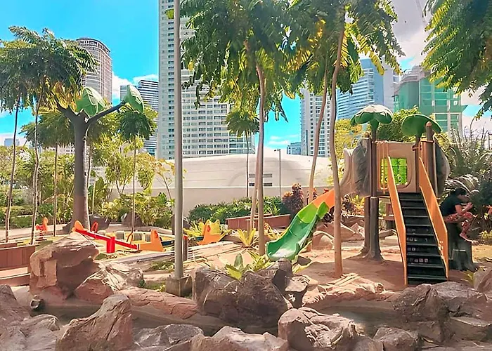 Aveline Skyscraper/makati/pool/ Philippines Манила