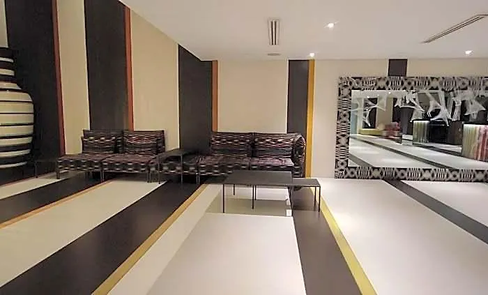 Aveline Skyscraper/makati/pool/ Philippines 5*