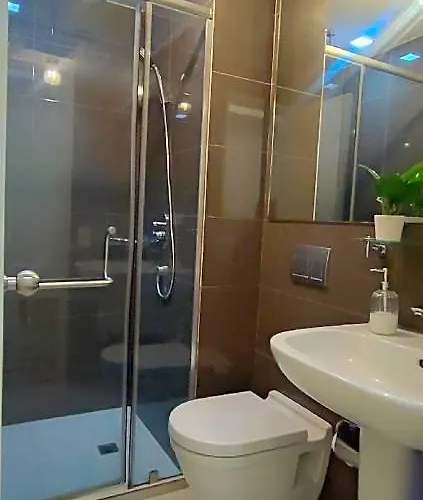 Отель Aveline Skyscraper/makati/pool/ Philippines