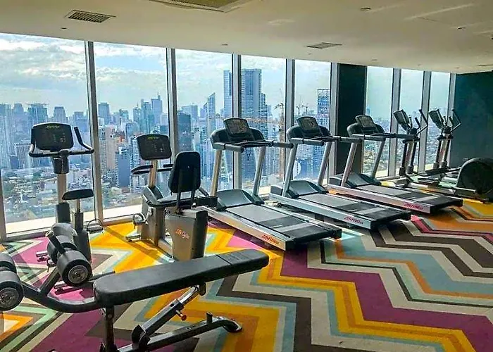 Aveline Skyscraper/makati/pool/ Philippines Отель Манила