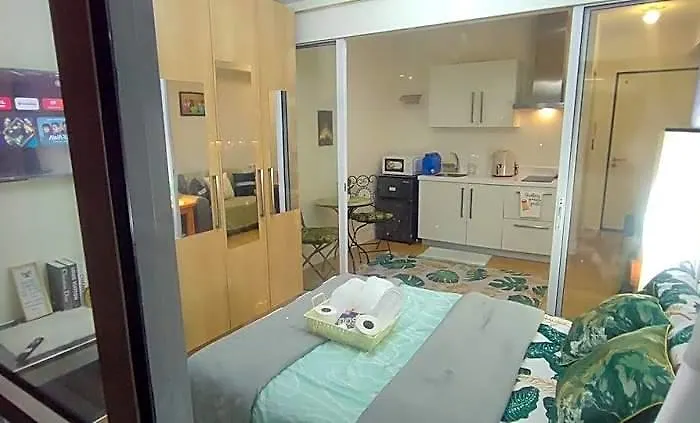 Aveline Skyscraper/makati/pool/ Philippines 5*